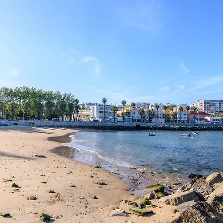 Apartment Whome Beachside Getaway Near Train Station