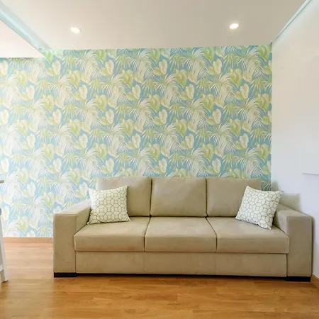 Apartment Whome Beachside Getaway Near Train Station Paço de Arcos